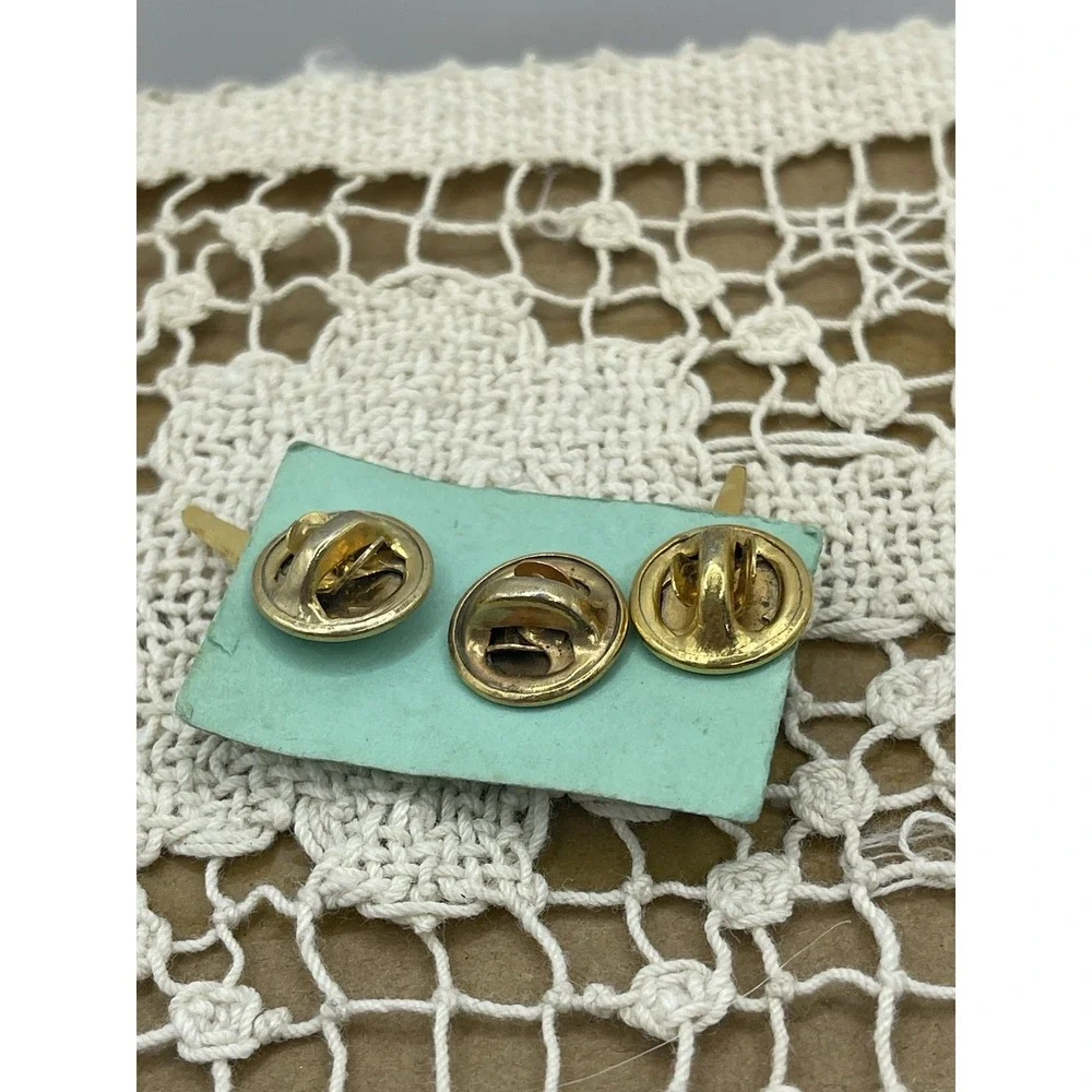 Vintage 1969 &1971 UAW United Auto Workers Check Mark‎ Union Gold Tone Lapel Pin